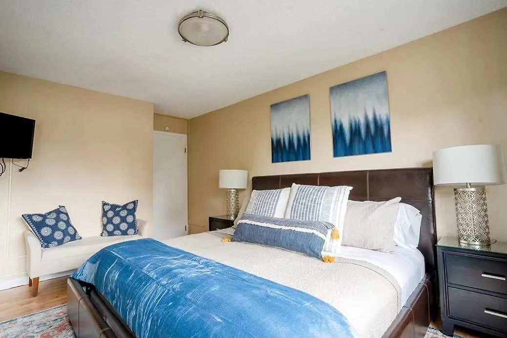 Vibrant Downtown, King Bed, Work Desk & Kitchen Villa Seattle