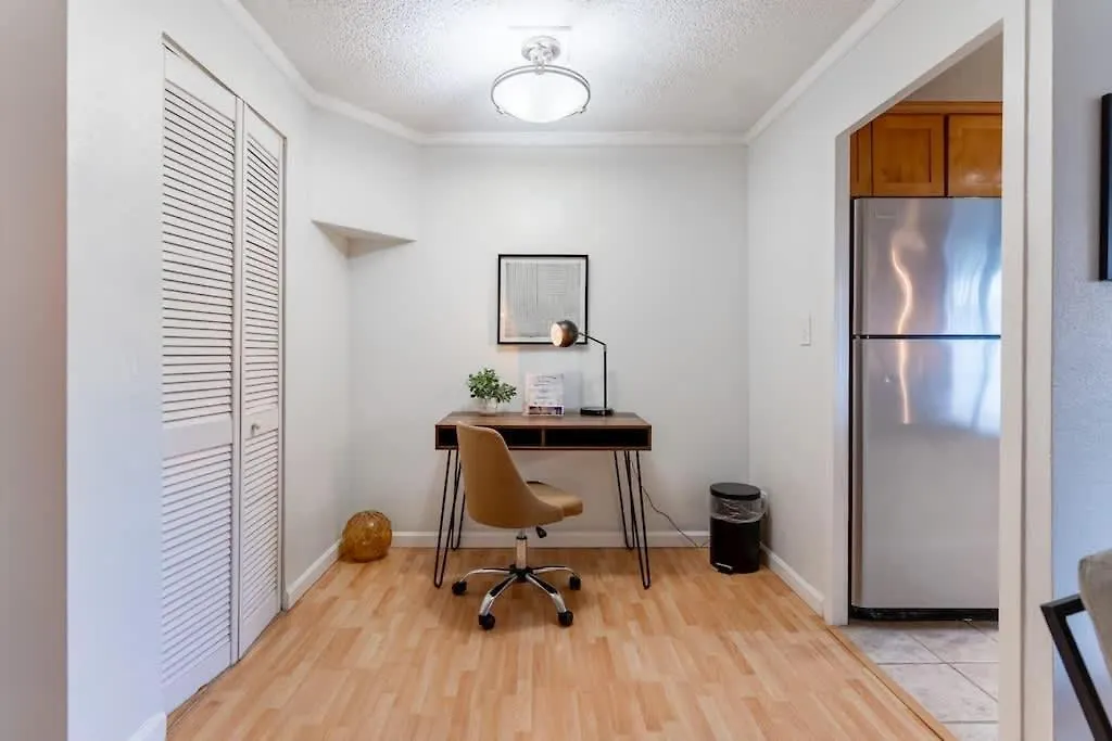 Vibrant Downtown, King Bed, Work Desk & Kitchen Villa Seattle Holiday home