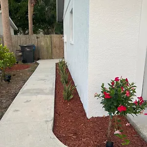 Lopez Place Apartment Tampa